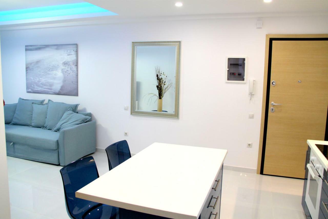 Thiseos 319. Beautiful Near The Cultural Center Of The Capital. Apartment Athens
