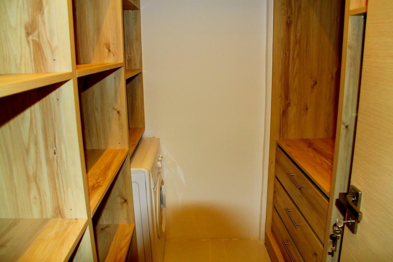 Thiseos 319. Beautiful Near The Cultural Center Of The Capital. Apartment Athens